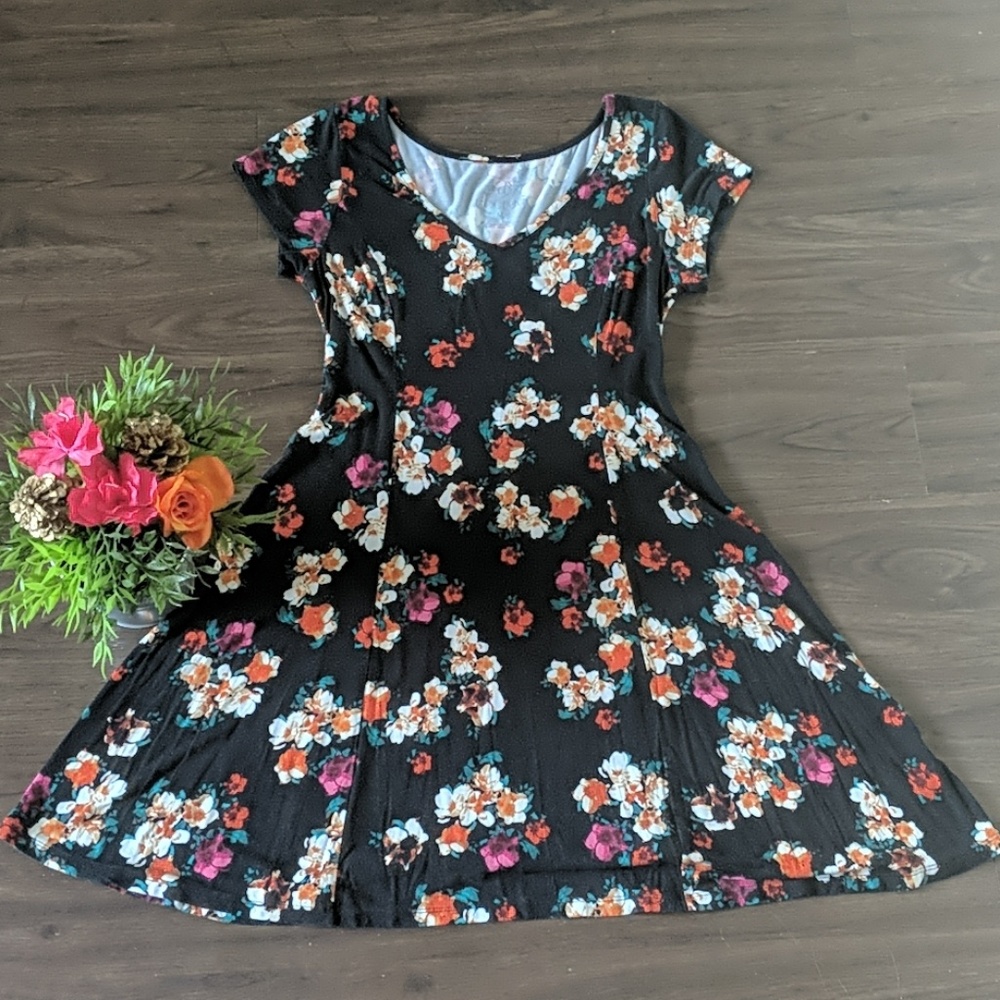 WORN 1x Decree Black Floral Stretchy Mini Dress!